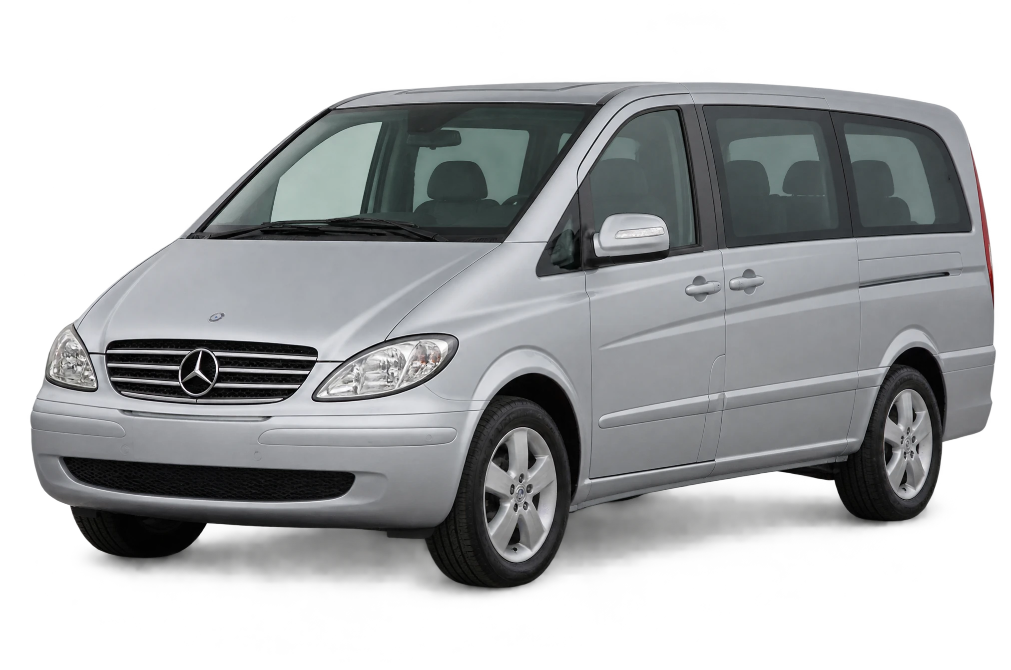 Mercedes-Benz Viano in silver